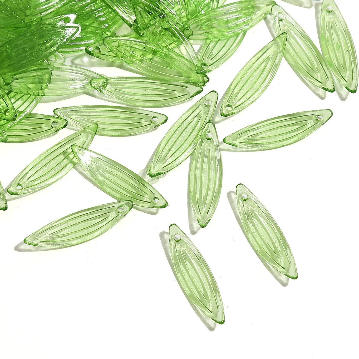 10/50pcs Acrylic Mini Leaf Beads