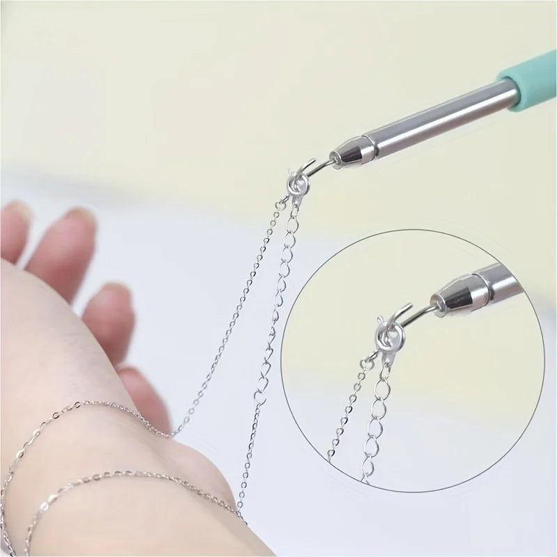 Bracelet Fastening Aid Tool – Jewelry Helper for Easy One-Hand Use