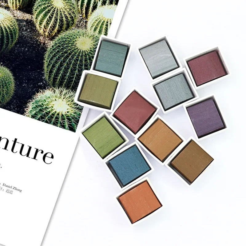 Portable 12-Color Retro Watercolor Set